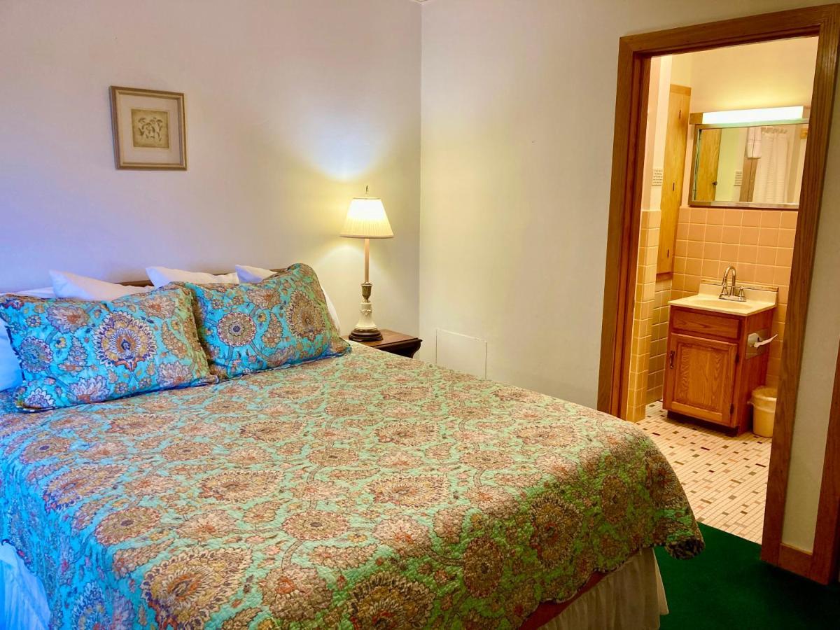 Garden Grove Retreat & Lodging Near Pictured Rocks, Fayette, Trails Exterior foto